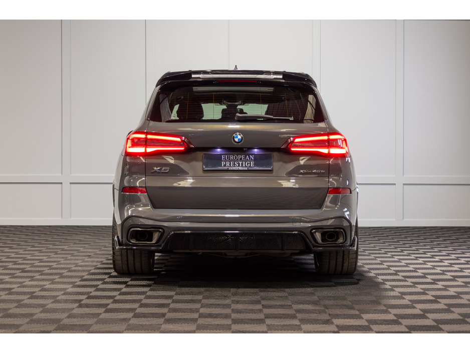 2021 BMW X5 - image 5