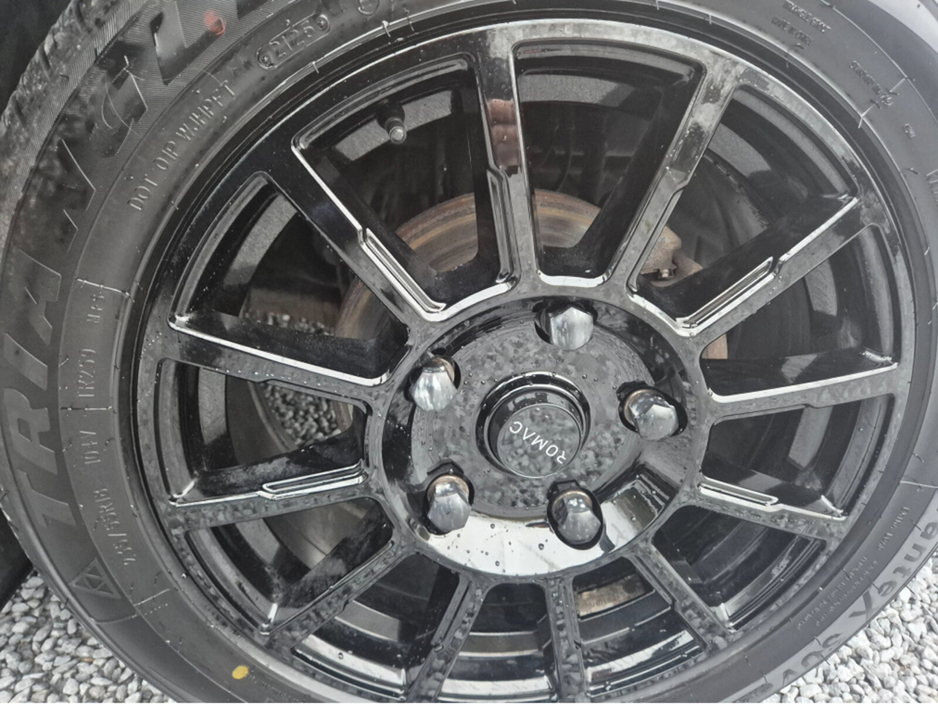 2015 Ford Transit Custom - image 12