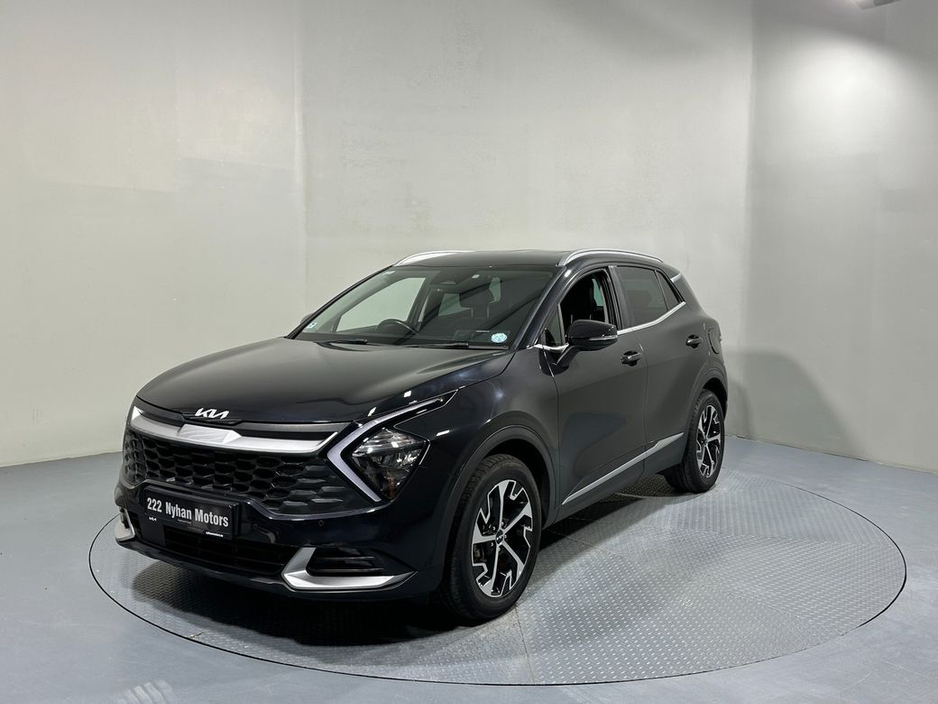 2022 Kia Sportage - image 3