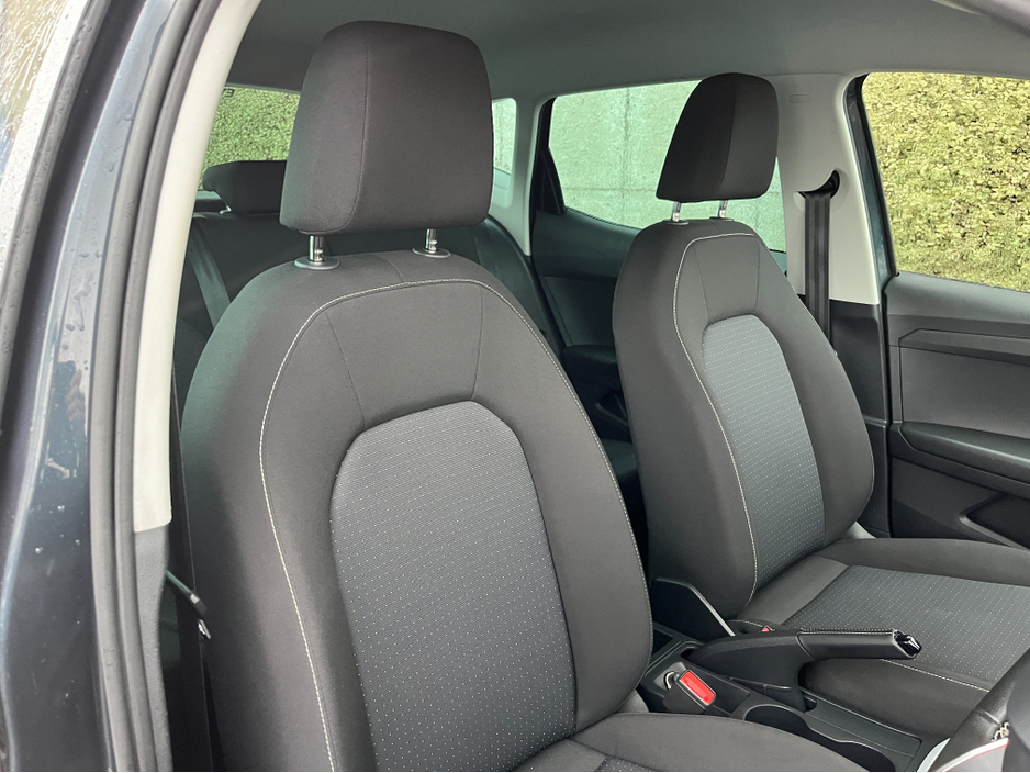 2023 SEAT Arona - image 10