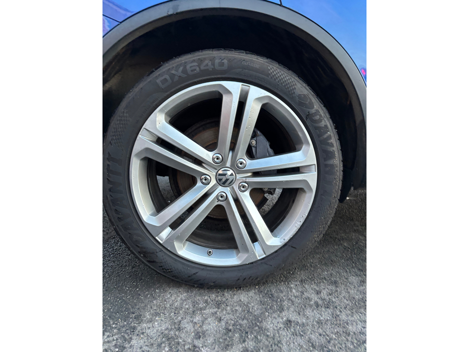 2017 Volkswagen Touareg V6 R-LINE + TDI B PLUS BLUEMOTION TECHNOLOGY €22,950