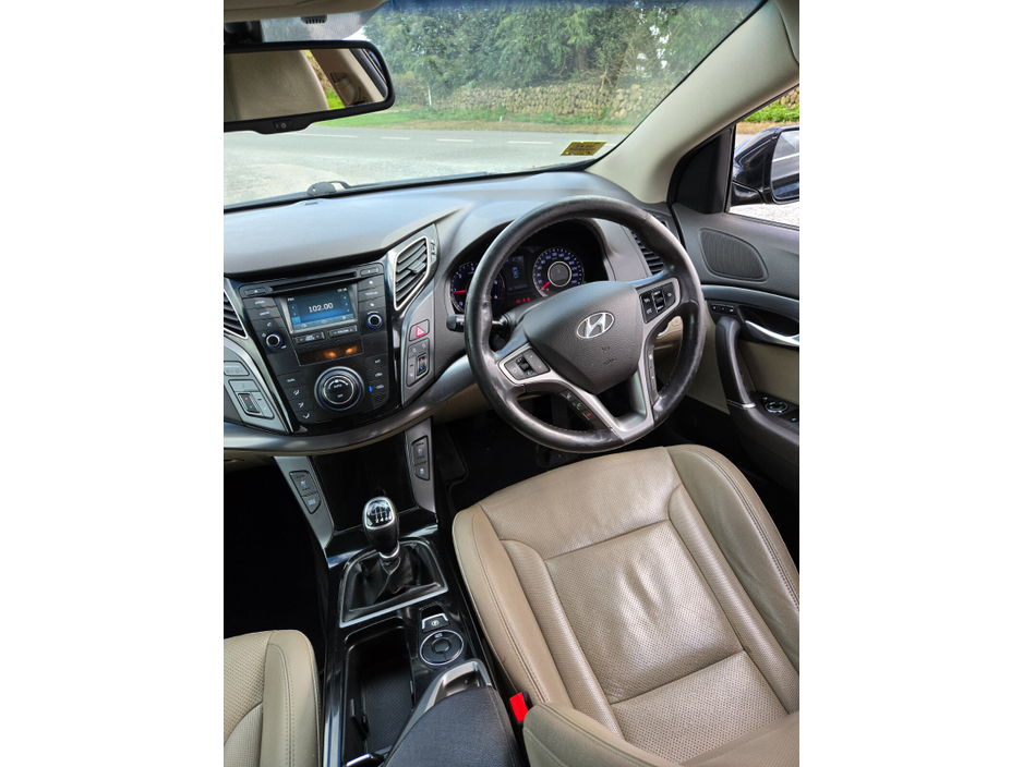 2016 Hyundai i40 - image 10