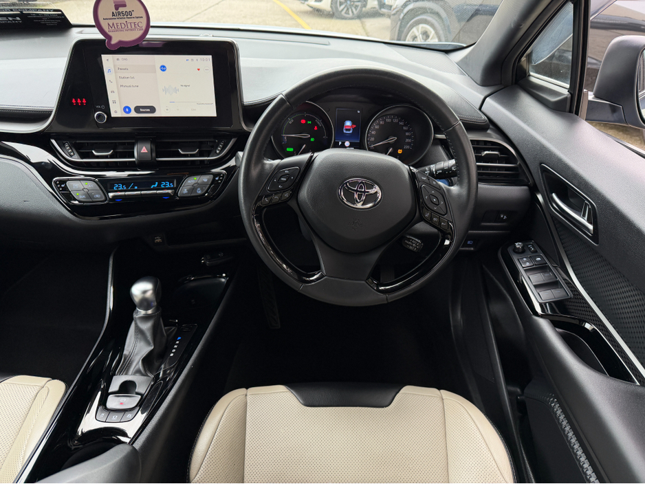 2023 Toyota C-HR - image 15