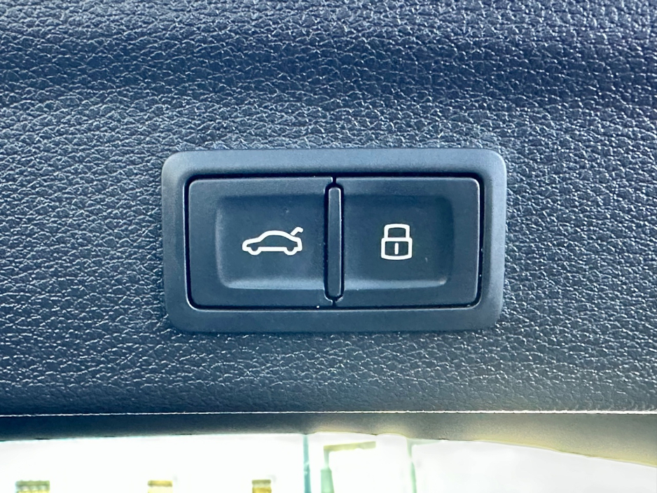 2019 Audi Q3 - image 10