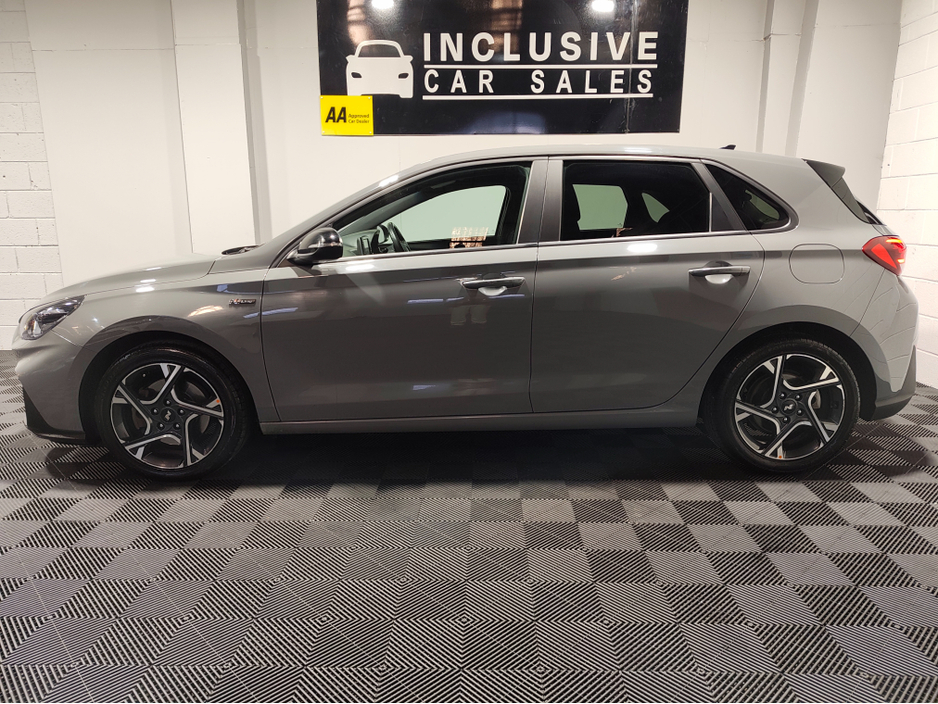 2022 Hyundai i30 - image 6