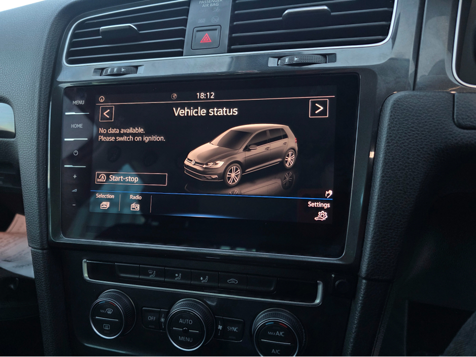 2019 Volkswagen Golf - image 25