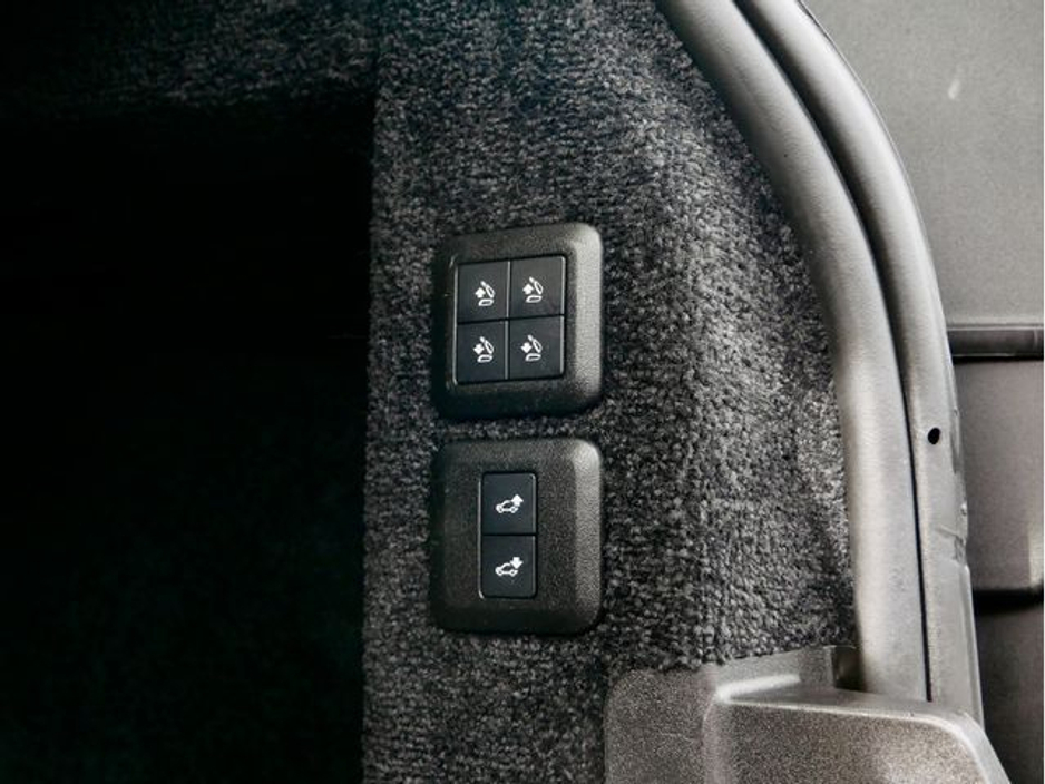 2021 Land Rover Range Rover - image 23