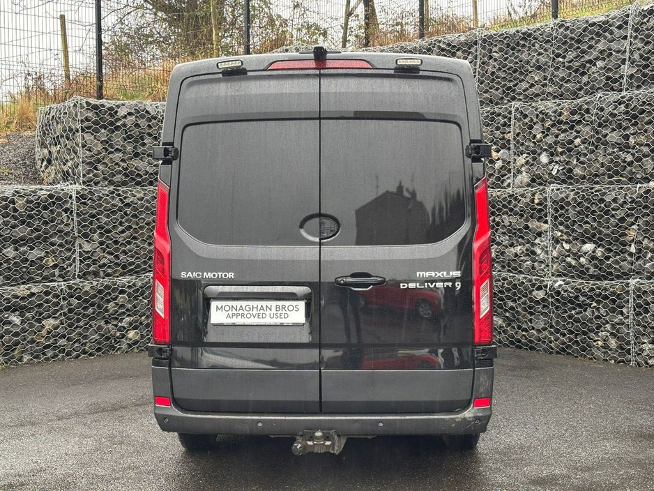 2024 Maxus Deliver 9 9 LUXURY LH P/V €22,000