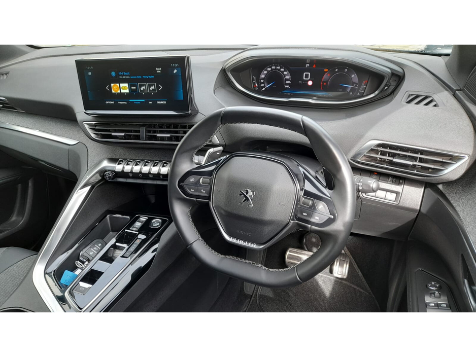 2023 Peugeot 3008 - image 6