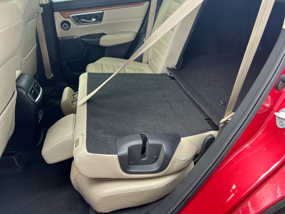 2020 Honda CR-V - image 8