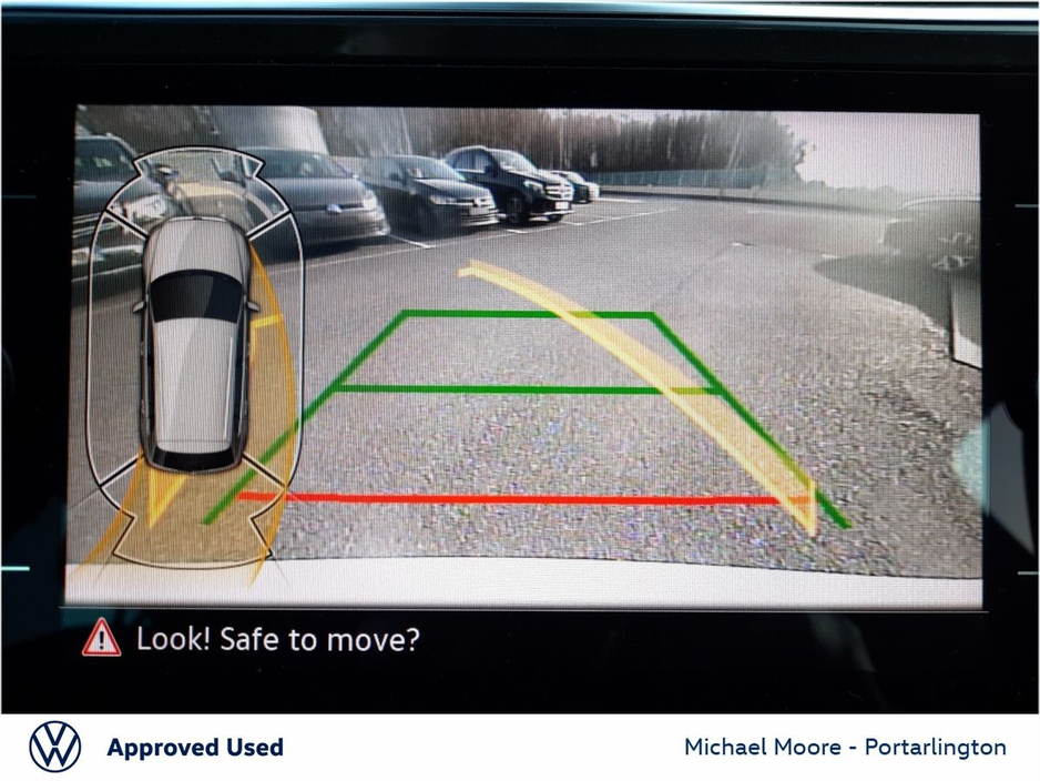 2023 Volkswagen Tiguan - image 18