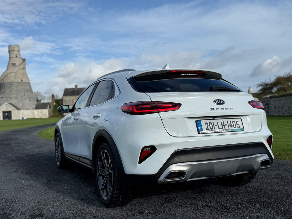 2020 Kia XCeed - image 6