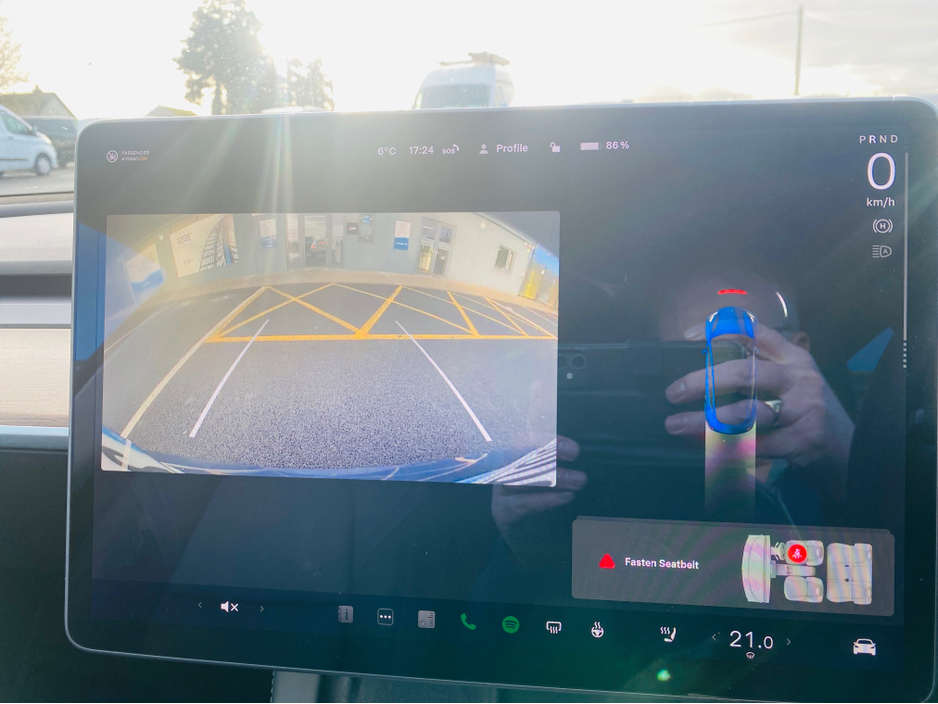 2021 Tesla Model 3 - image 16