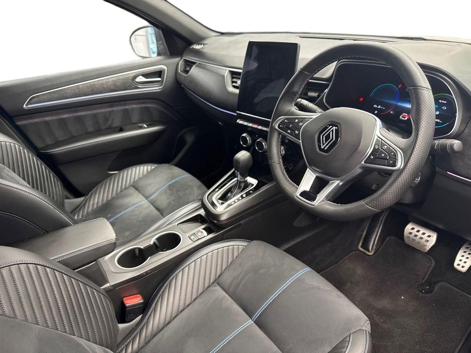 2024 Renault Arkana - image 6