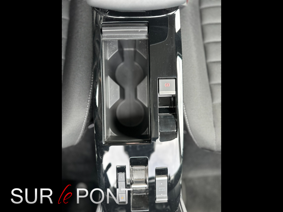 2025 Citroen C4X - image 21