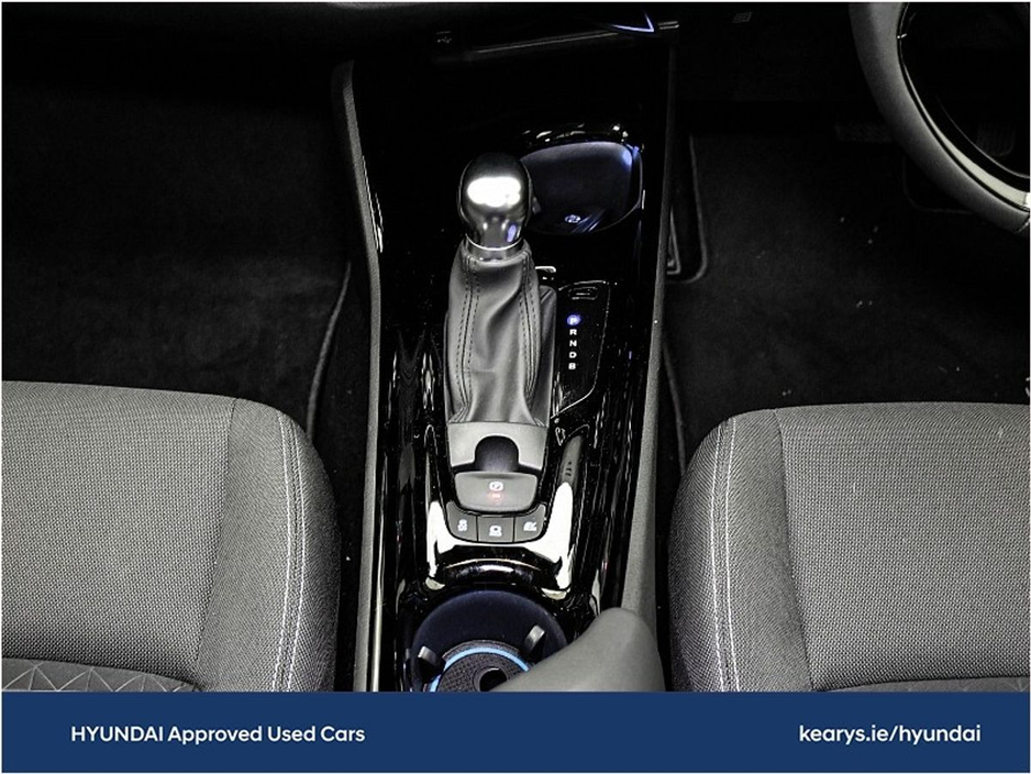 2023 Toyota C-HR 1.8 HYBRID SPORT €30,790