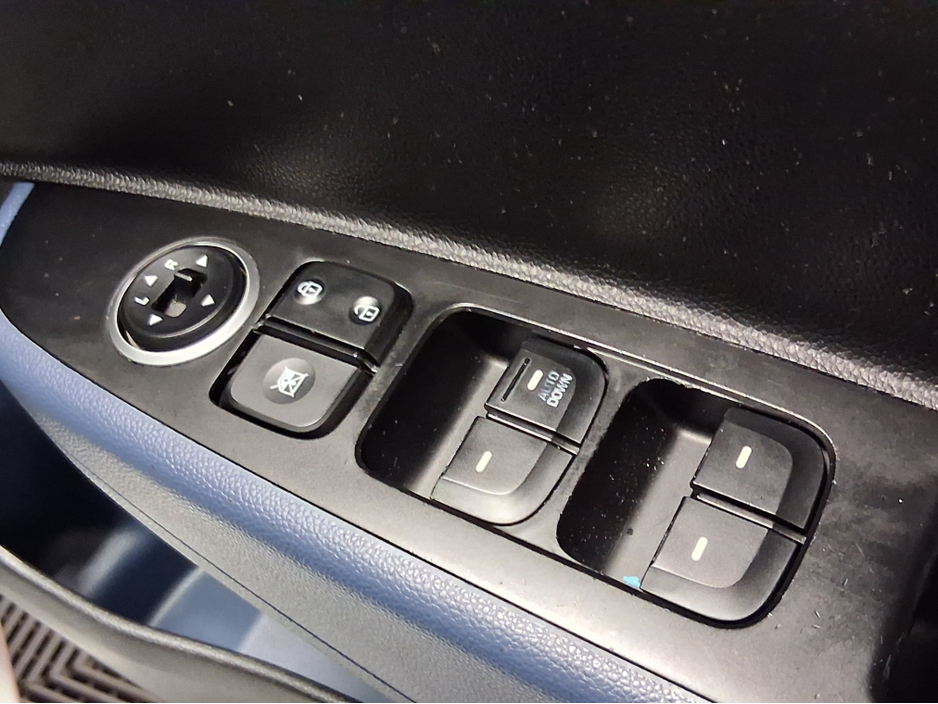 2016 Hyundai i10 **FINANCE AVAILABLE** €8,222