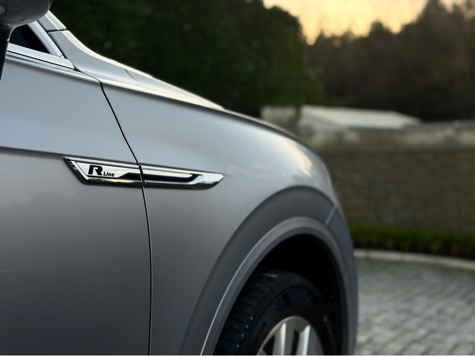 2018 Volkswagen Touareg D R-LE 3.0 TDI 4M 286HP 5DR AUTO €52,950