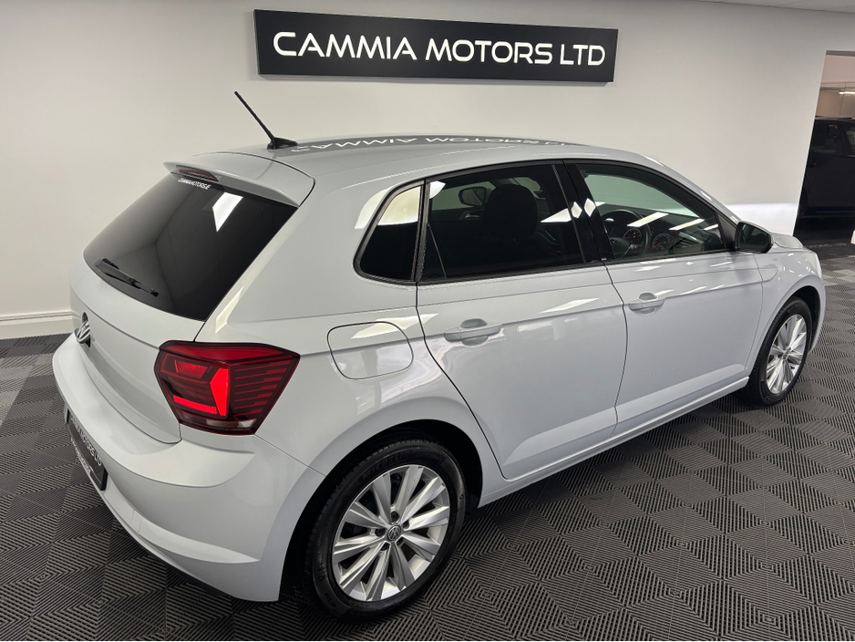 2018 Volkswagen Polo - image 3