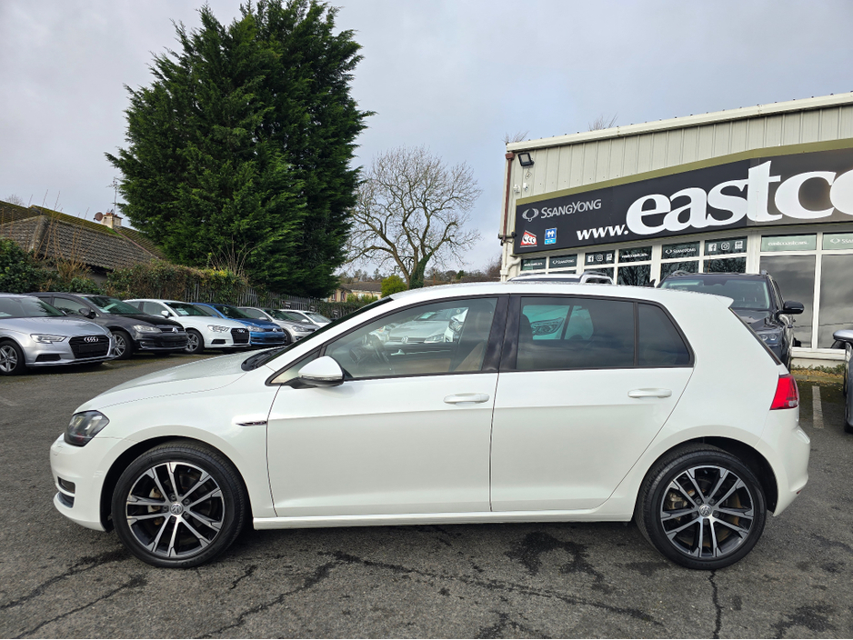 2014 Volkswagen Golf (142) SPECIAL TAN LEATHER SEATS  HIGH-LINE EDITION REV-CAMERA HI-SPEC STUNNING CAR €14,450
