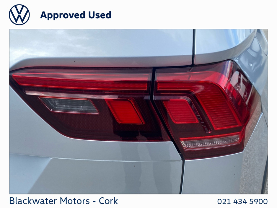 2023 Volkswagen Tiguan - image 20