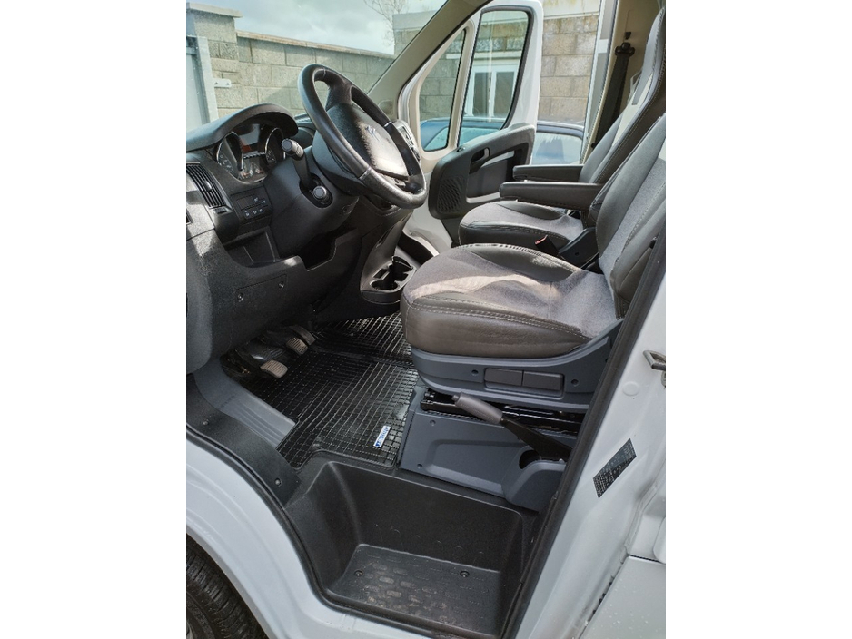 2024 Citroen Relay - image 24