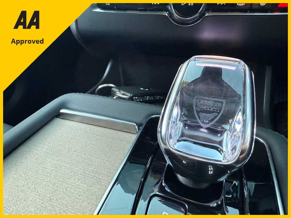 2025 Volvo XC90 - image 37