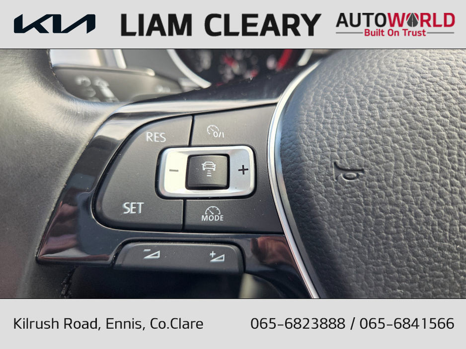 2015 Volkswagen Passat - image 19