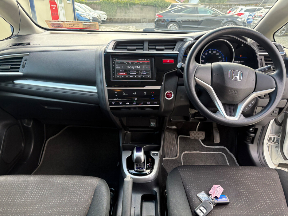 2015 Honda Fit - image 12
