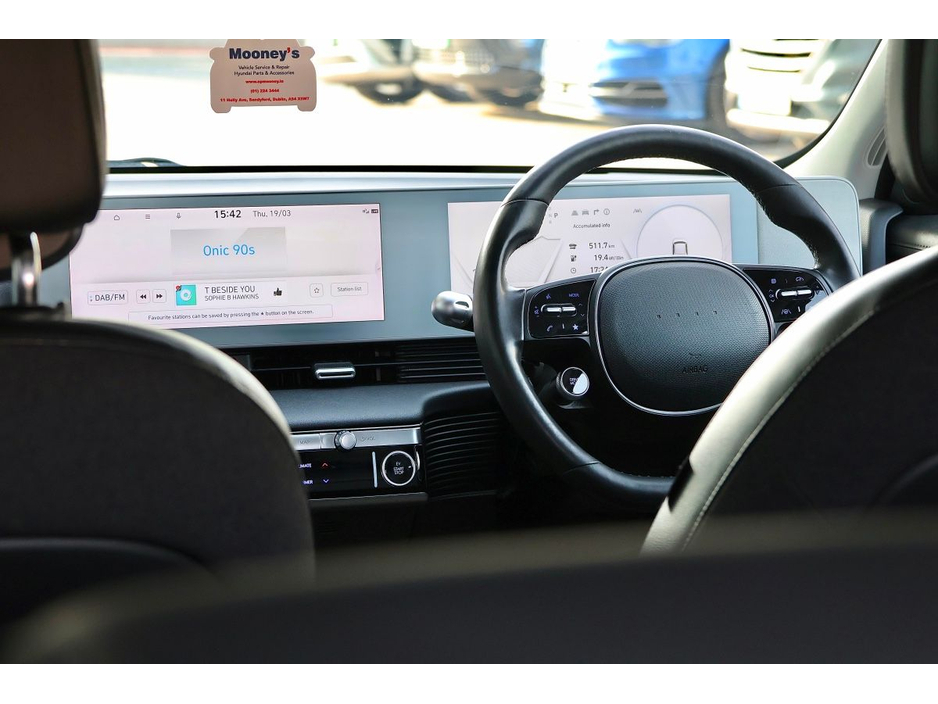2022 Hyundai Ioniq - image 15