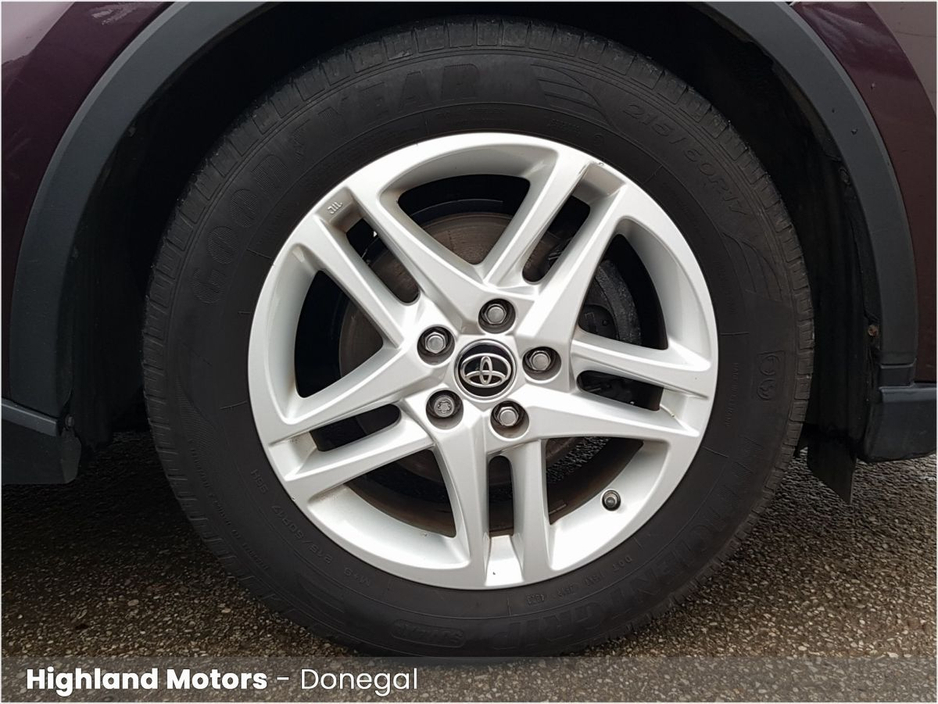 2022 Toyota C-HR 1.8 HYBRID SPORT BITONE €25,900