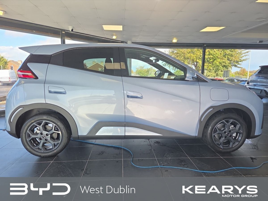 2026 BYD Dolphin - image 3