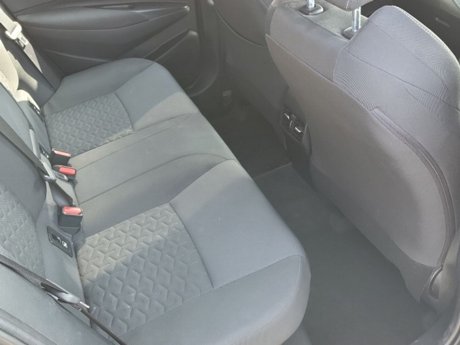 2020 Toyota Corolla - image 6
