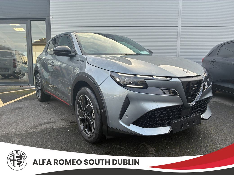 2026 Alfa Romeo Junior "ELETTRICA SPECIALE" Electric EV, 54kW, 156bhp €36,995