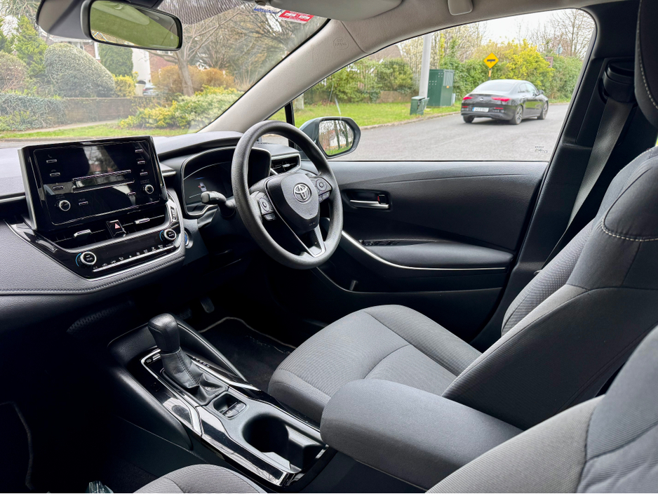 2020 Toyota Corolla - image 17