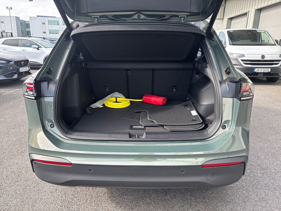 2026 Volkswagen Tiguan - image 12