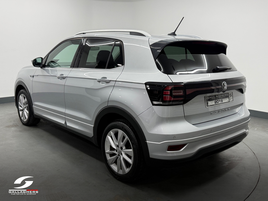 2019 Volkswagen T-Cross - image 5