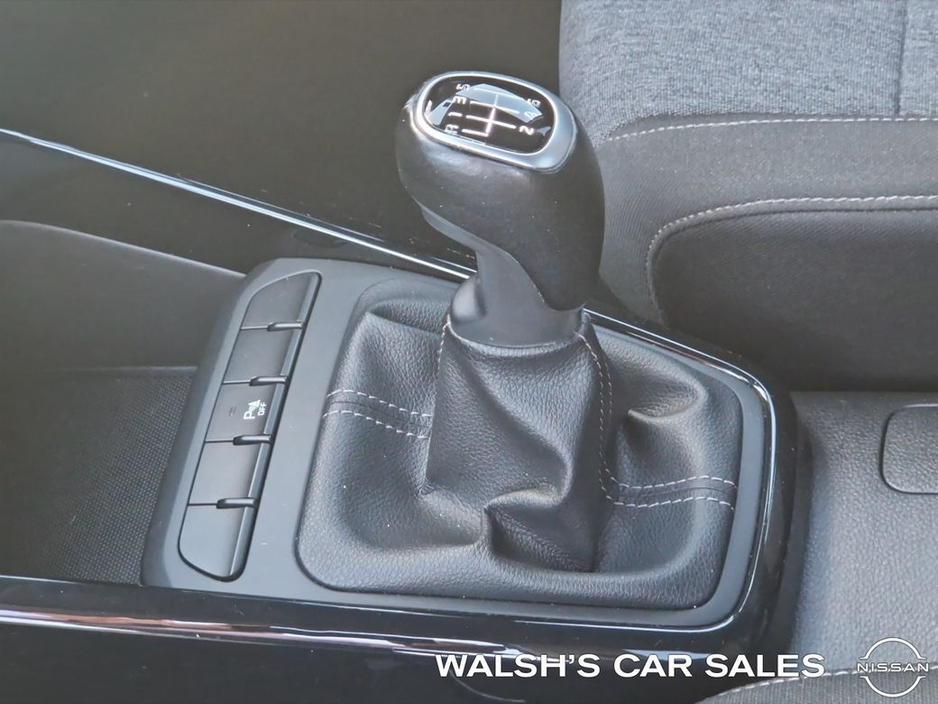 2023 Kia Stonic - image 25