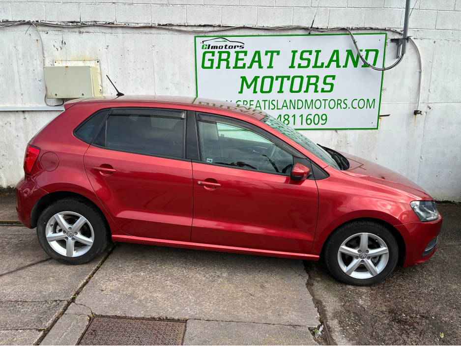 2014 Volkswagen Polo - image 4