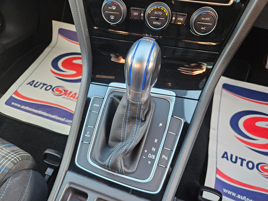 2018 Volkswagen Golf 1.4 GTE AUTOMATIC 201BHP *PLUG IN PETROL HYBRID* NCT 12/27 FINANCE AVAILABLE FROM €76 PER WEEK 2 KEYS/ REVERSE CAMERA/ BLUETOOTH/ USB/ AUX/  CHARGING CABLES AVAILABLE/ HISTORY CHECKED €16,950