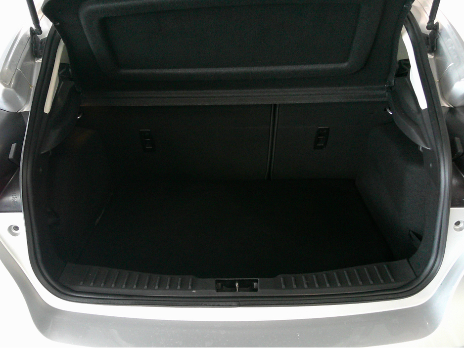 2017 Ford Focus - image 20