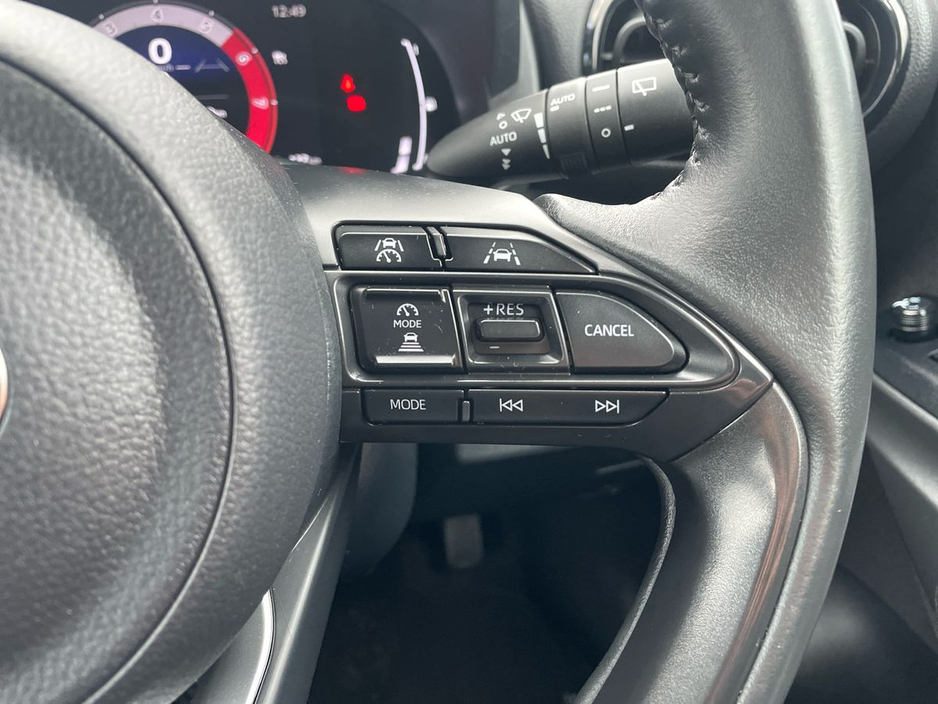 2025 Toyota Yaris Cross 1.5 Hybrid Luna