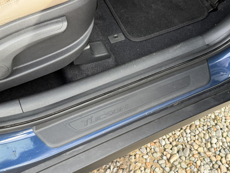 2017 Hyundai Tucson - image 19