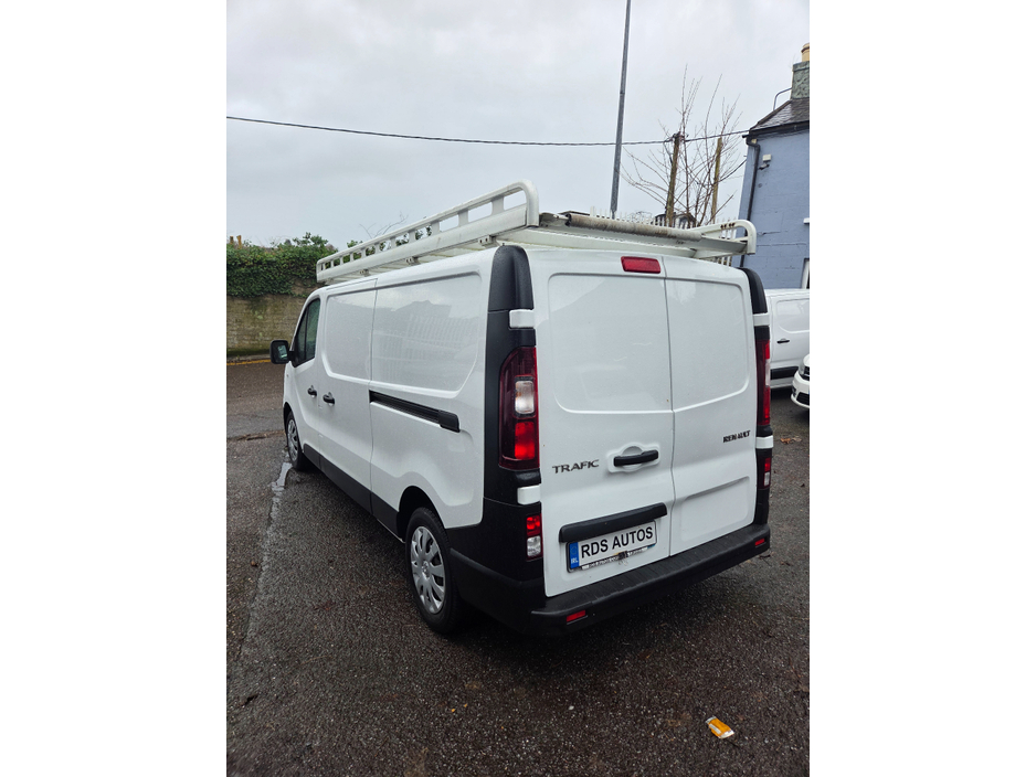 2021 Renault Trafic LL30 ENERGY DCI 120 BUSINESS P €16,500