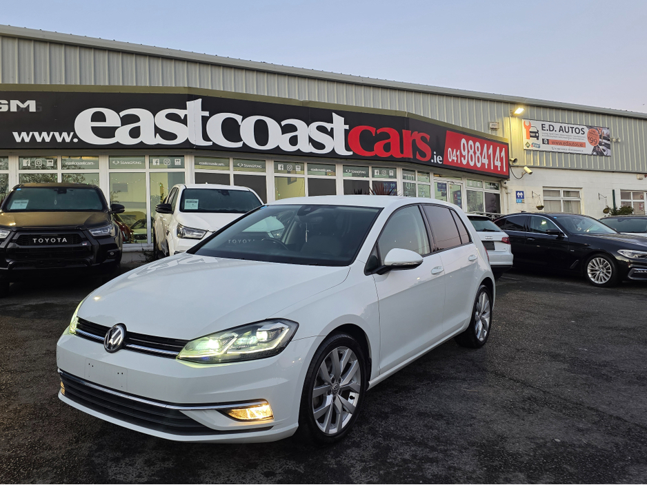 2017 Volkswagen Golf ( 172 REG ) HIGHLINE 1.4 MK7.5 SAT NAV PACK - VIRTUAL CLOCKS -REVERSE CAMERA - NAVIGATION - CARPLAY - ANDROID AUTO- BLIND SPOT REAR TRAFFIC ASSIST - DISCOVER PRO €17,950