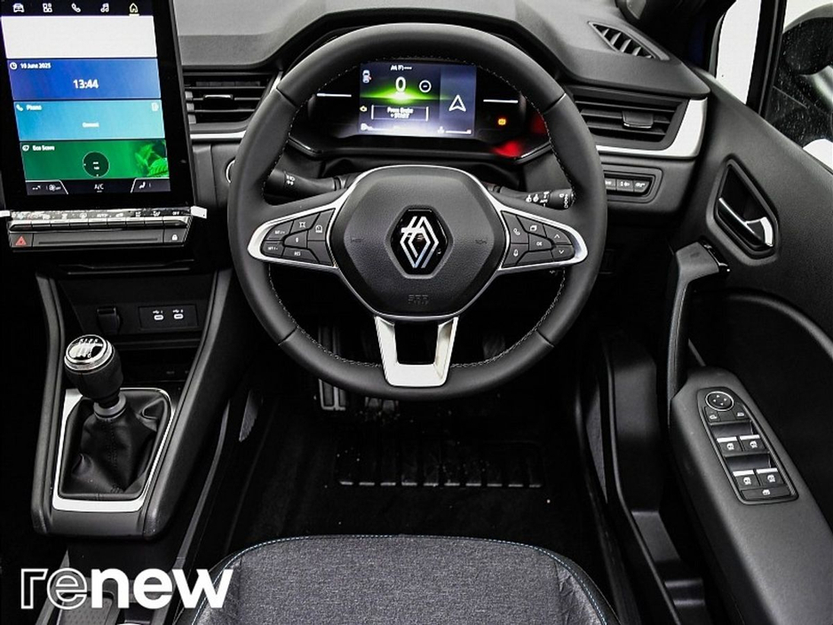 2026 Renault Captur - image 22