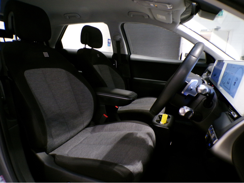 2023 Hyundai Ioniq 2023*ONLY 36,000 MILES*73KWH HYUNDAI IONIQ 5 PREMIUM EV*FULL HYUNDAI SERVICE HISTORY*FULL BATTERY HEALTH CERTIFICATE*PREMIUM PACK*2 CHARGER*1 OWNER*FANTASTIC CONDITION SPEC Bluetooth,Apple car-play,Ce €29,900