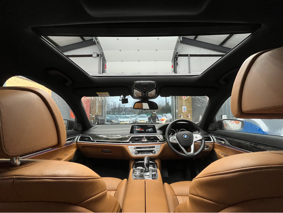 2017 BMW 7 Series €27950! 2017 BMW 740E IPERFORMANCE M-SPORT 2.0 AUTOMATIC / CRUISE CONTROL / 360° PARKING CAMERA / ELECTRIC MEMORY MASSAGING & HEATED SEATS / PADDLE SHIFTERS / PANORAMIC SUNROOF / HEATED REAR SEATS €27,950