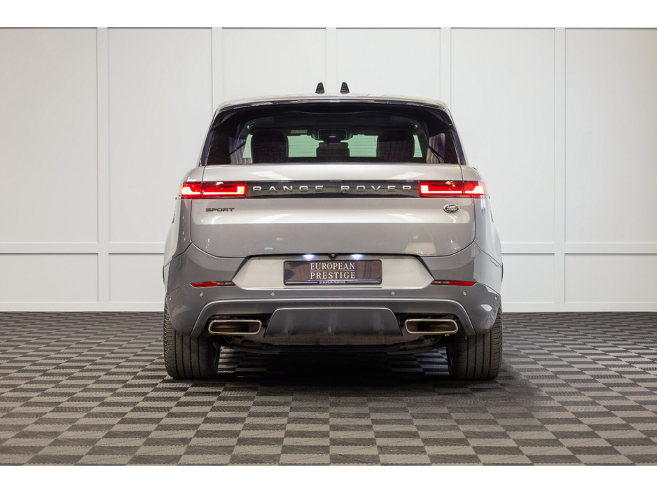 2023 Land Rover Range Rover Sport - image 5