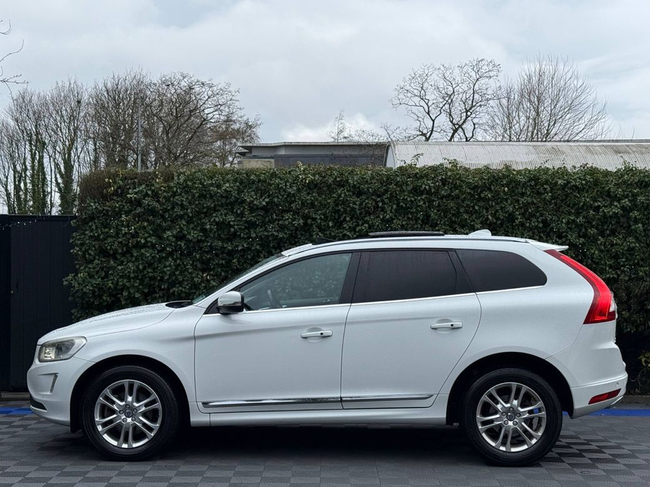 2017 Volvo XC60 D4 CLASSIC 2.0 D // OPENING PAN ROOF // LEATHER INTERIOR // DIGITAL CLUSTER €24,900
